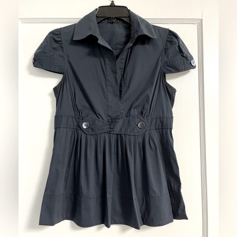BCBG Maxazria Navy collard cap sleeve peplum top - Size Small